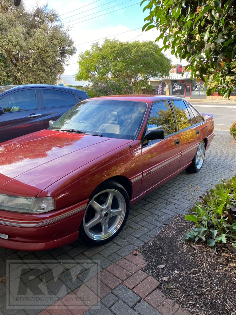 HSV VL Group A SS WALKINSHAW 18 inch Silver REPLICA Wheel and Tyre Packages Alloy Wheels