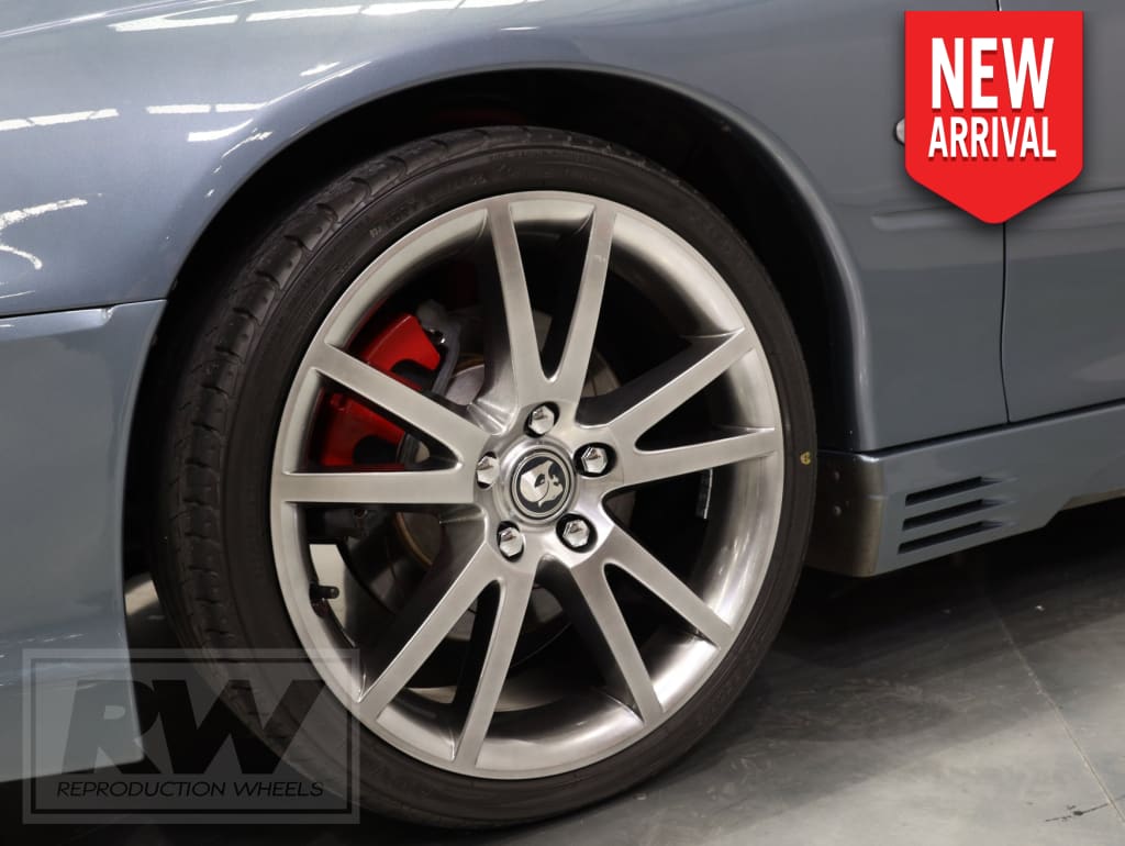 [FORGED] VZ GTO Coupe 19 inch Shadow Chrome REPLICA Wheels (PRE-VE)