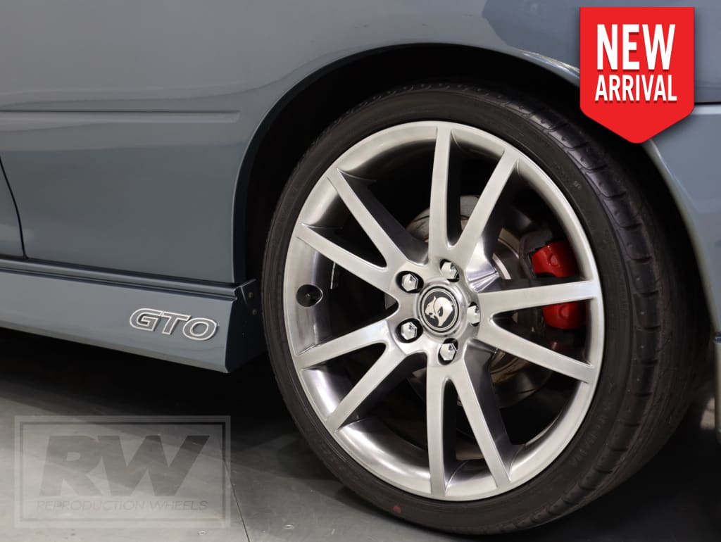 [FORGED] VZ GTO Coupe 19 inch Shadow Chrome REPLICA Wheels (PRE-VE)