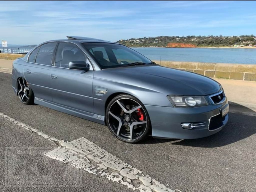 GEN-F2 Clubsport R8 20 inch Black Machined REPLICA Wheels