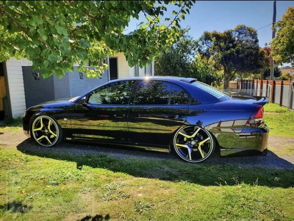 GEN-F2 Clubsport R8 20 inch Black Machined REPLICA Wheels