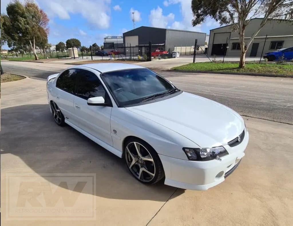 GEN-F2 Clubsport R8 20 inch Grey Machined REPLICA Wheels (PRE-VE)