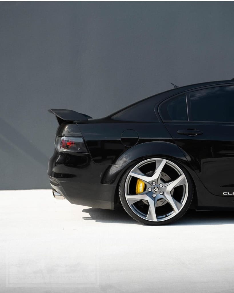 HSV | GEN-F2 Clubsport R8 20 inch Grey Machined VE VF REPLICA Wheel and ...