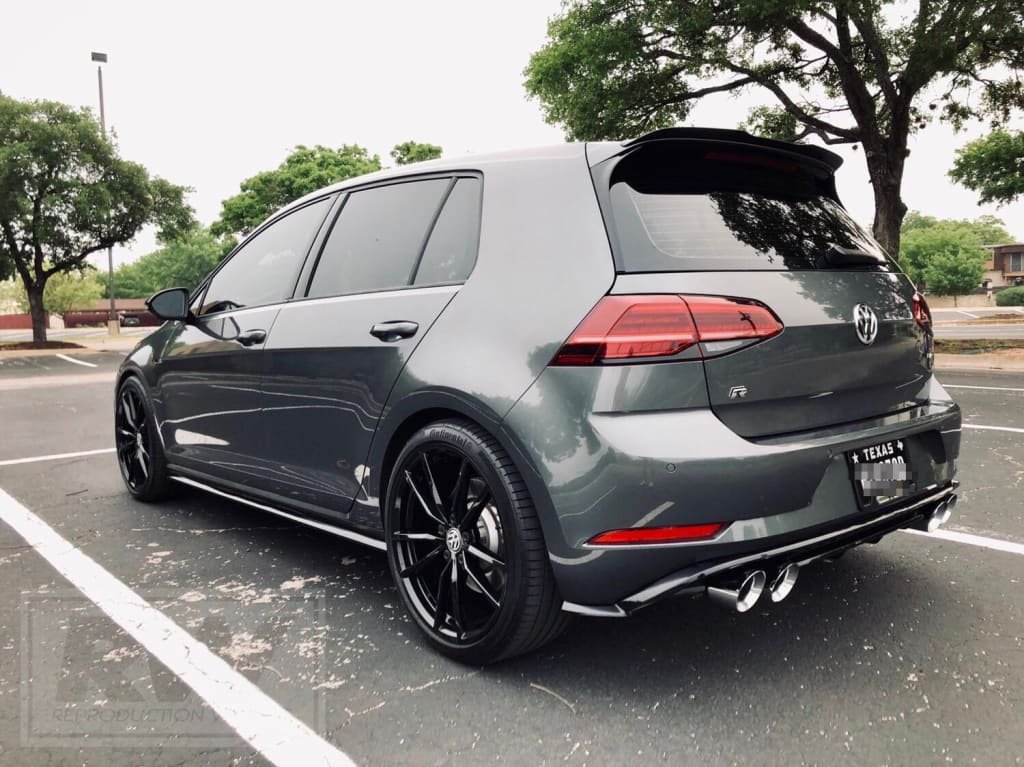 Volkswagen Golf GTI Pretoria 19 inch Gloss Black REPLICA